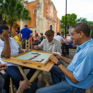 Convento-Dominicos-zona-colonial-juego domino