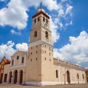 Catedral-de-Bayamo-Cuba